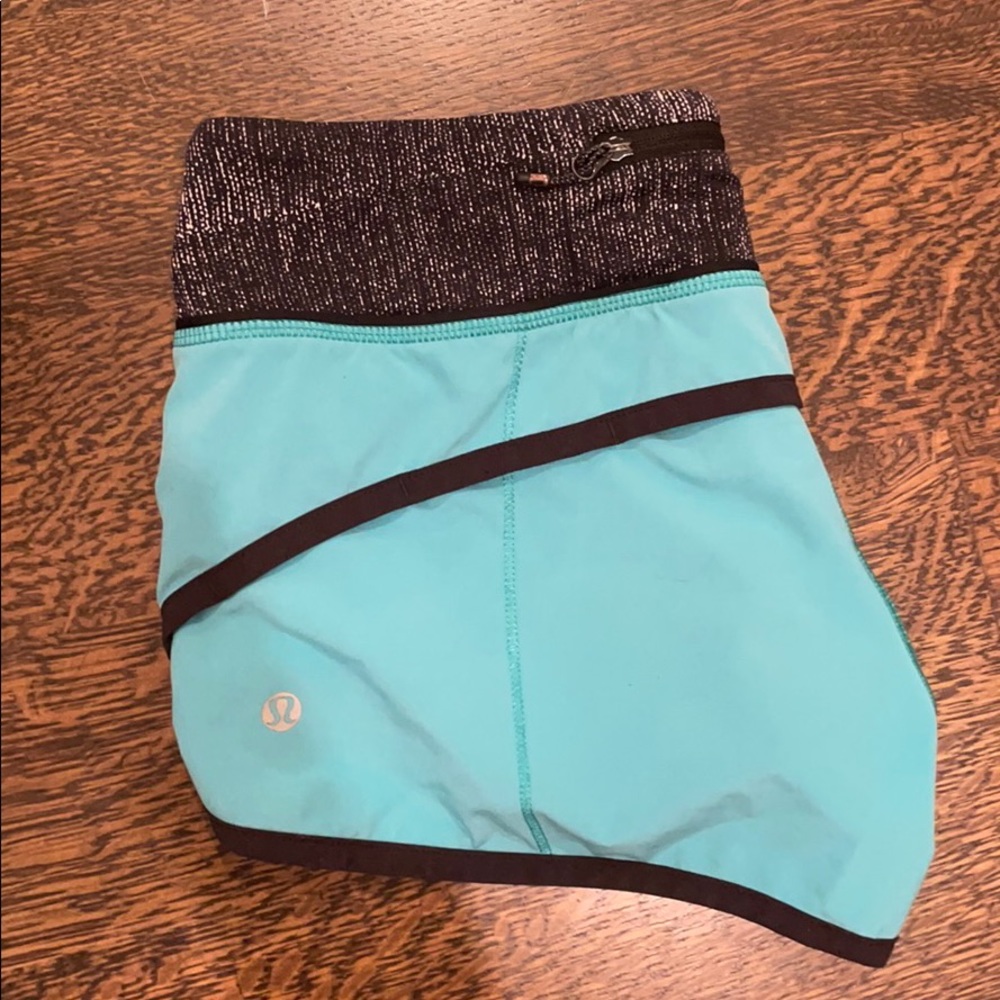 Lululemon Speed Up Shorts 2.5 Inch